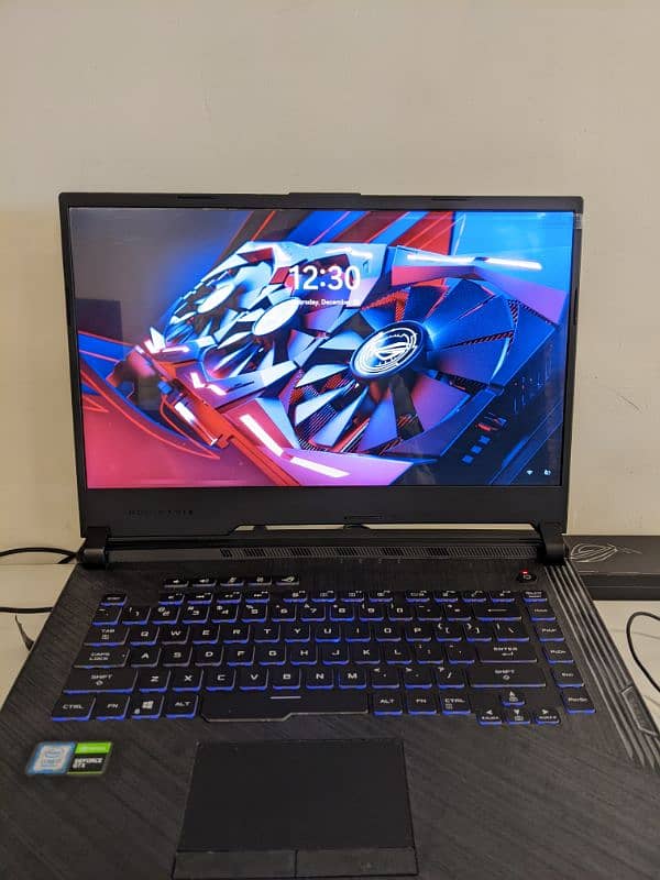 ASUS ROG STRIX Gaming Laptop i7 9750H with box 10/10 0