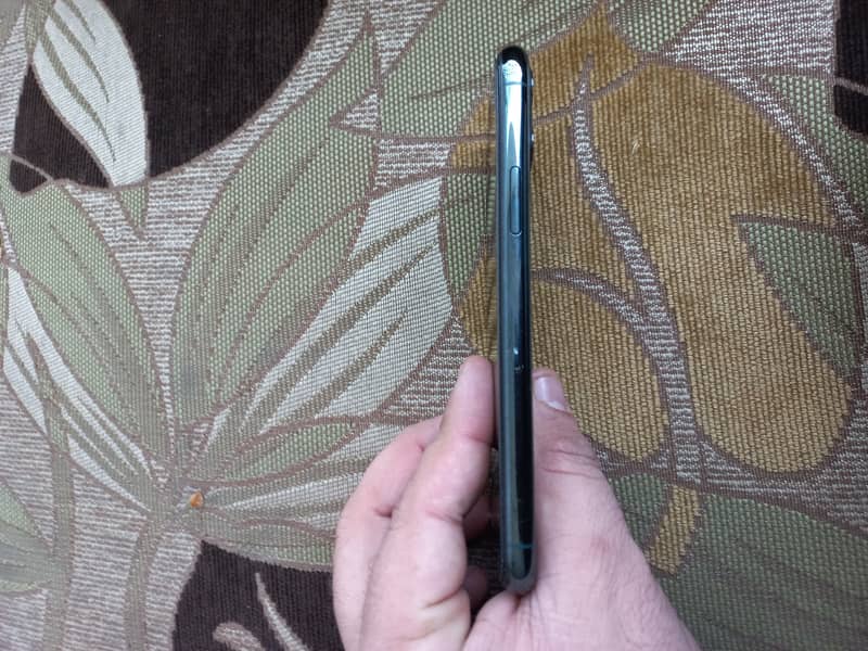 iPhone 11 Pro - Non PTA - 256GB Space Gray | Face ID Working 4