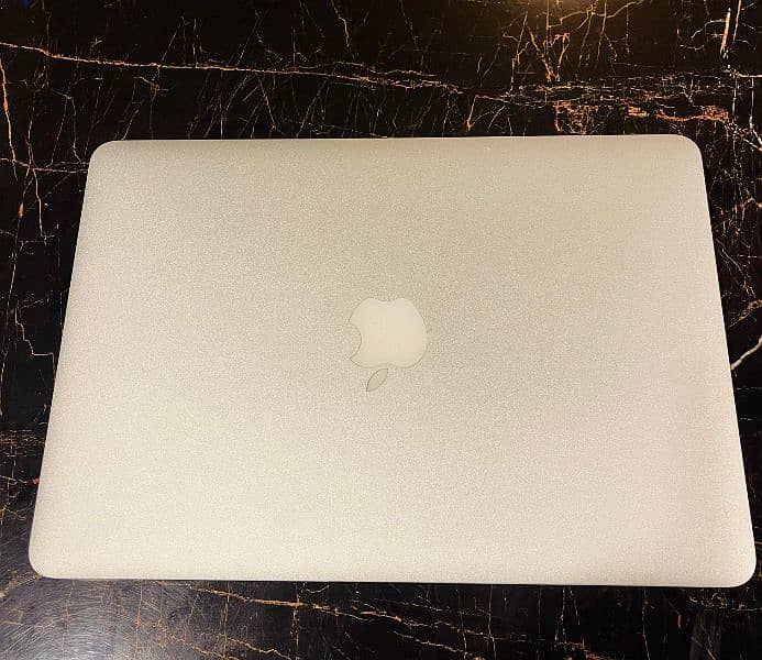 Mac Book pro 2015 0