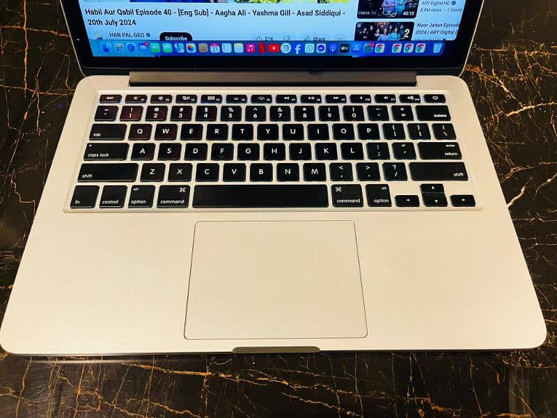 Mac Book pro 2015 2