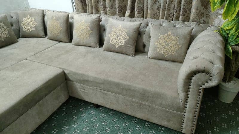 7 Seater sofa for sell 4