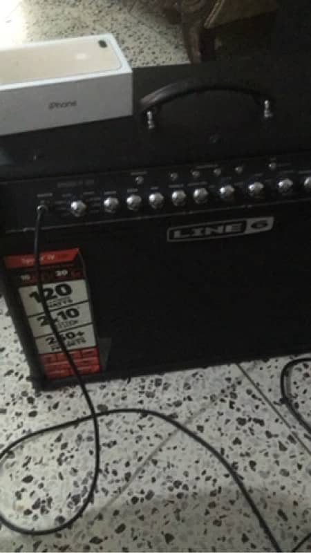 Line6 Spider IV, 120 Wtts Gtr Amp 2x10” Spkrs 5