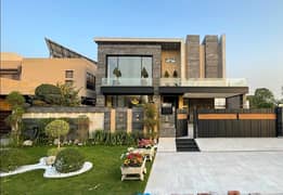 With Separate Gate 1 Kanal Lavish Upper Portion On Top Location For Rent in DHA Phase 6 Lahore