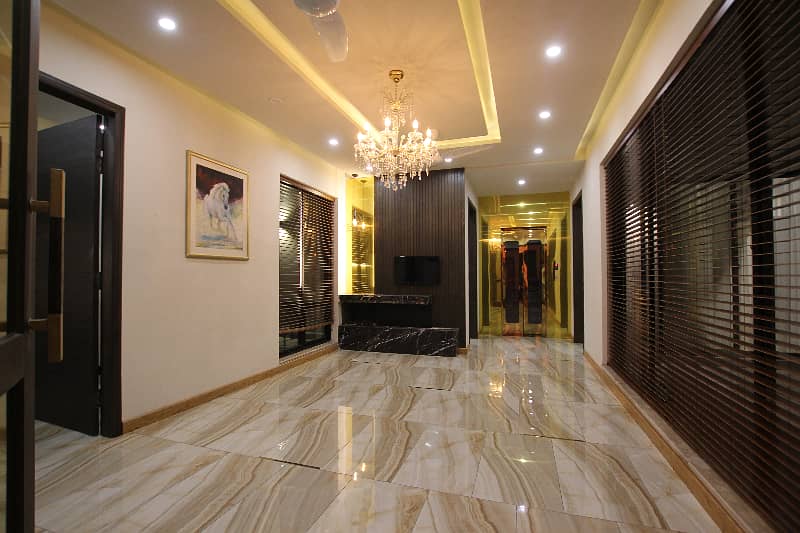 1 Kanal Lavish Upper Portion On Top Location For Rent in DHA Phase 6 Lahore 3