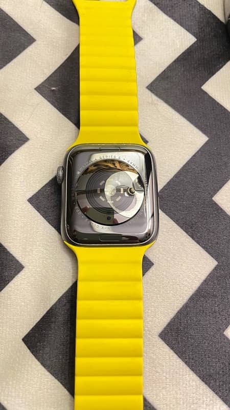 Apple Watch Series 5 12