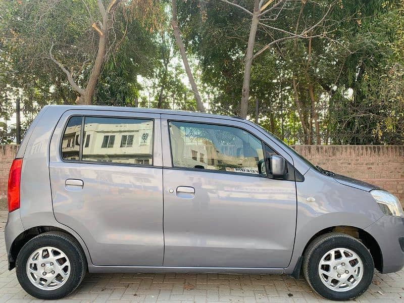 Suzuki Wagon R 2019 1