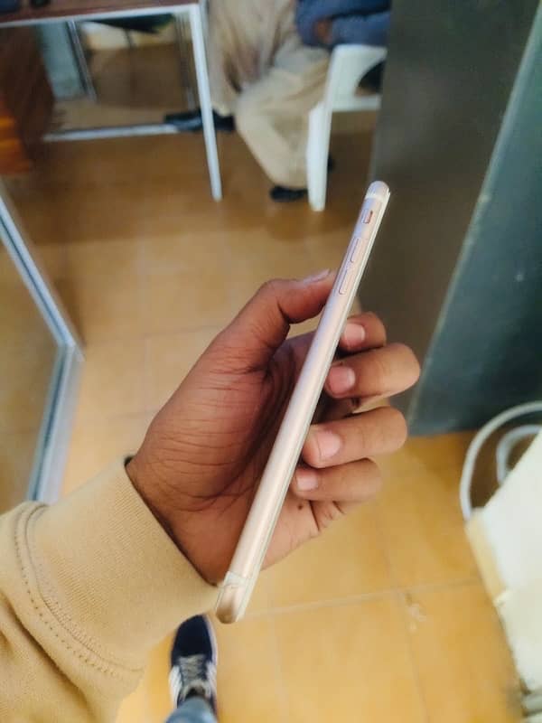 Iphone 7 plus Pta Approved 4