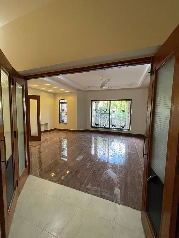 Beautiful 7 Marla facing park House for Rent in Lake City - Prime Offer by Moazzam Estate 2