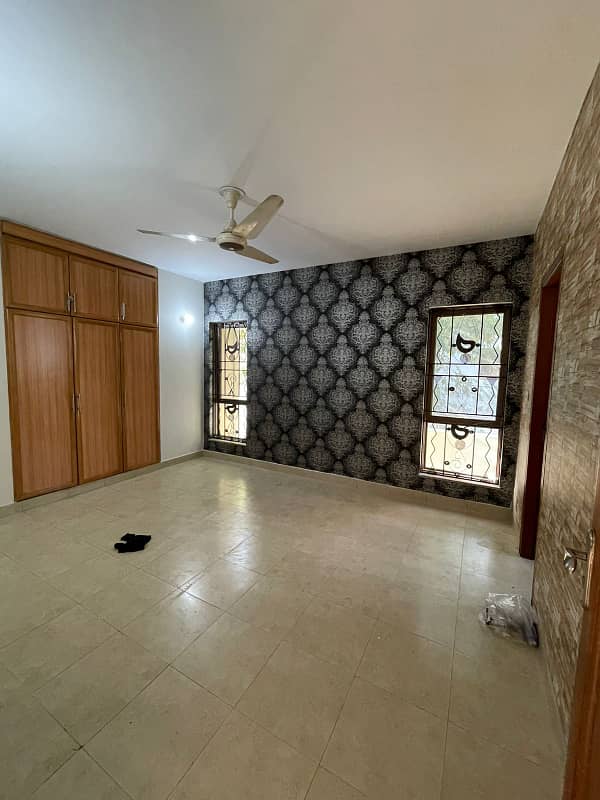 Beautiful 7 Marla facing park House for Rent in Lake City - Prime Offer by Moazzam Estate 17