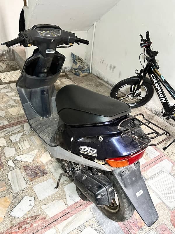 Honda Dio 49cc petrol scooter for sale 1