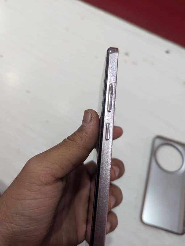 oppo reno 12 f 4 g 8 256 10 by 10 condition 1