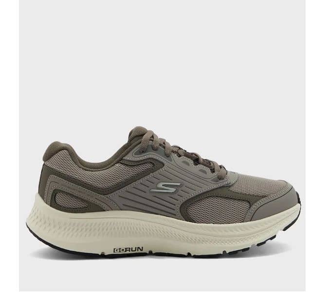 Skechers Go Run 7.0 original (Dubai) 42 size 0