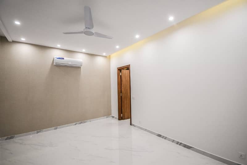 1 Kanal Upper Portion On Top Location For Rent in DHA Phase 6 Lahore 1