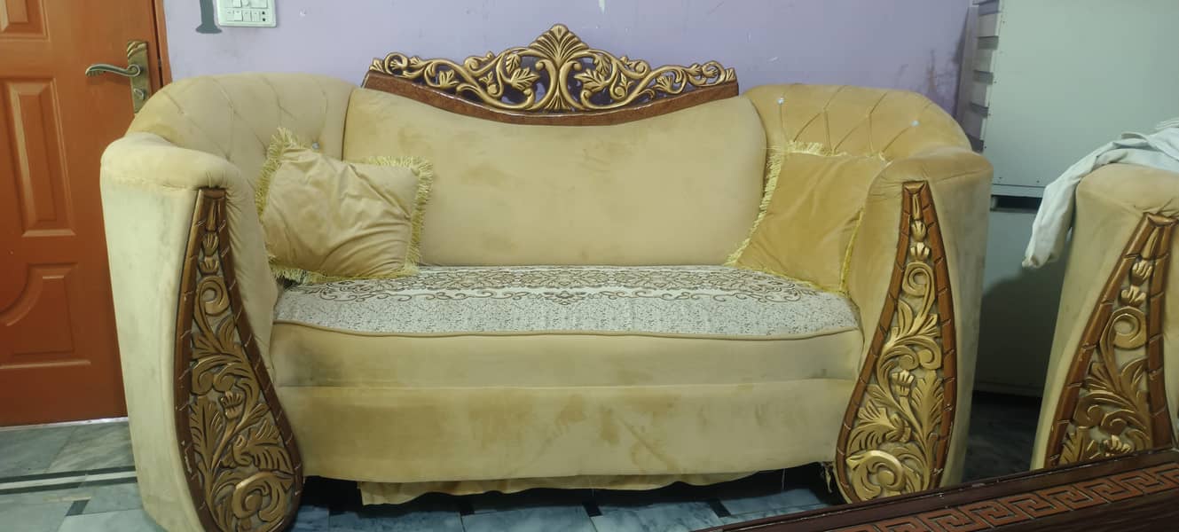 New good condition sofa set 1