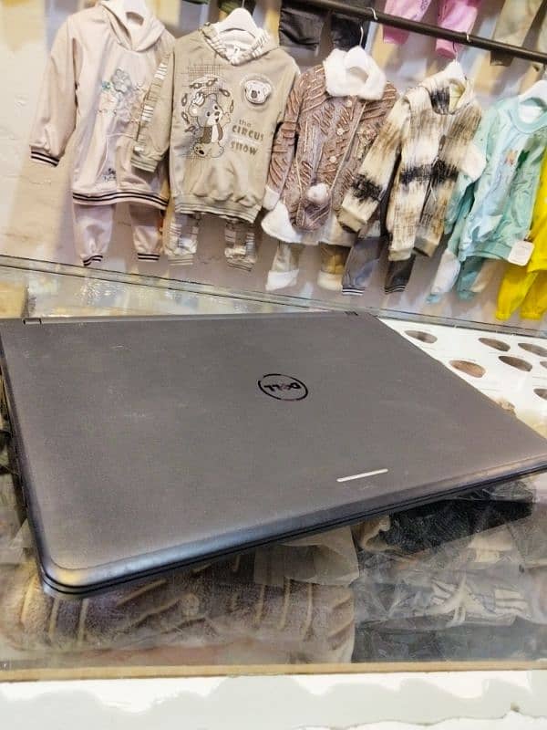 Dell laptop 5