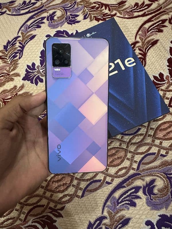 Vivo V21e 4