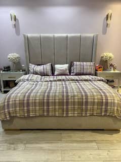 Bed set with matters and two side tables