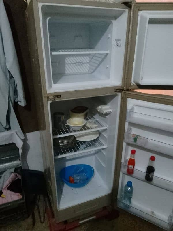 refrigerator 3