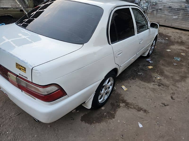 Toyota Corolla 2.0 D 1998 9