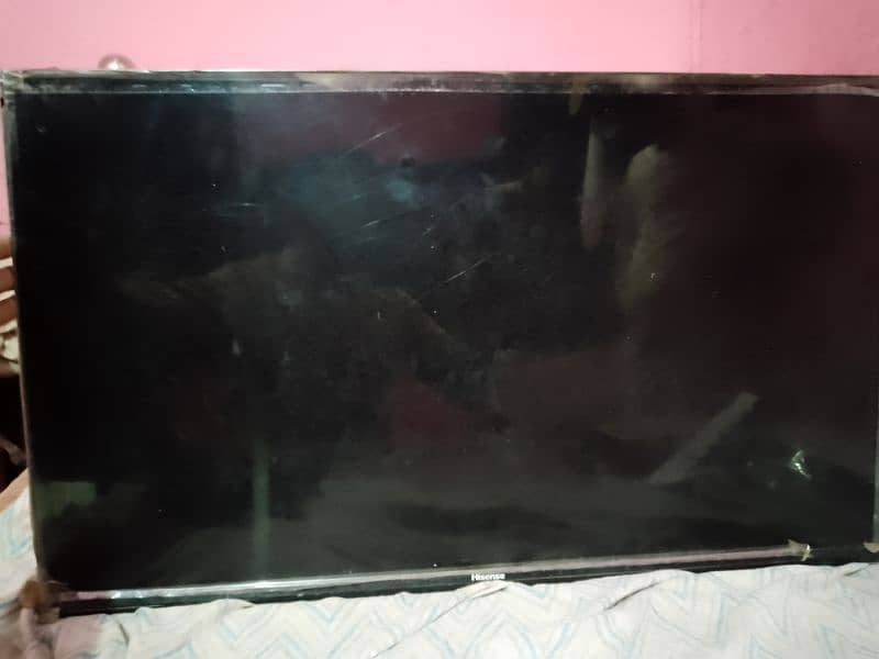 Rs 25000  Hisens 32" model led TV 32E5 100F 1