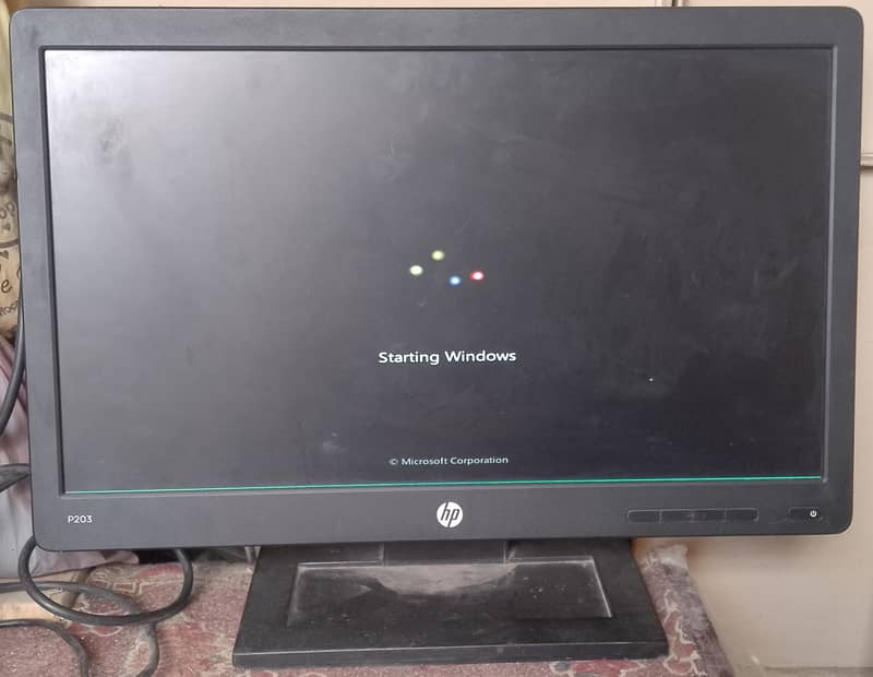 HP 20 inch wide lcd for sell 1