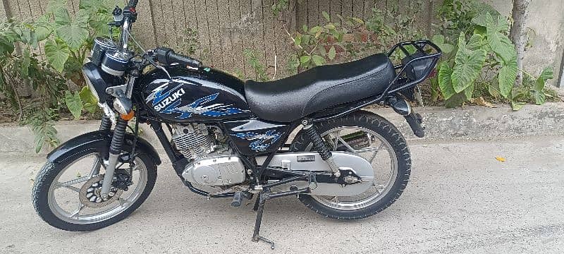 Suzuki Gs 150se 2022 model 0