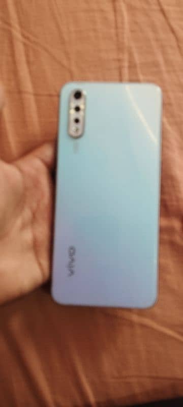 vivo S1 4/128 with box 3