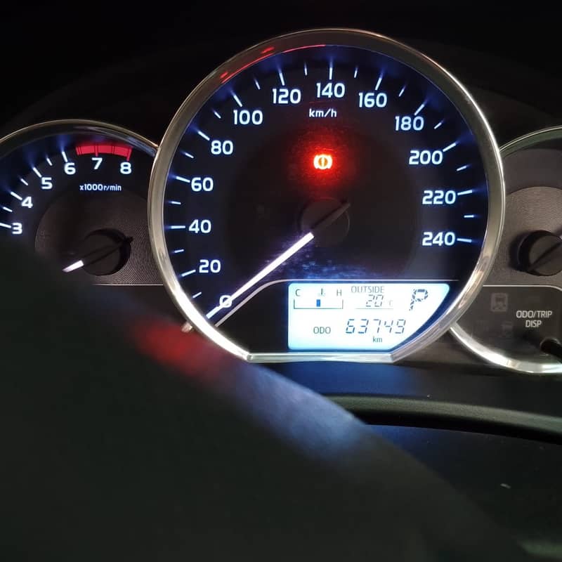 Toyota Corolla GLi Automatic 1.3 VVTi Model 2019 3