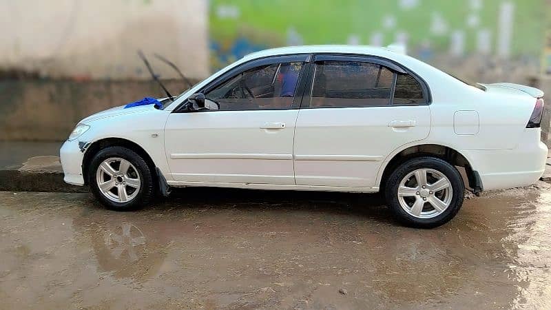 Honda Civic EXi 2005 1