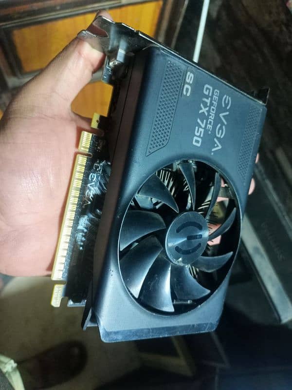 EVGA Nvidia GTX 750 SC 1GB DDR5 128 bit Gaming Graphics Card (GPU) 3