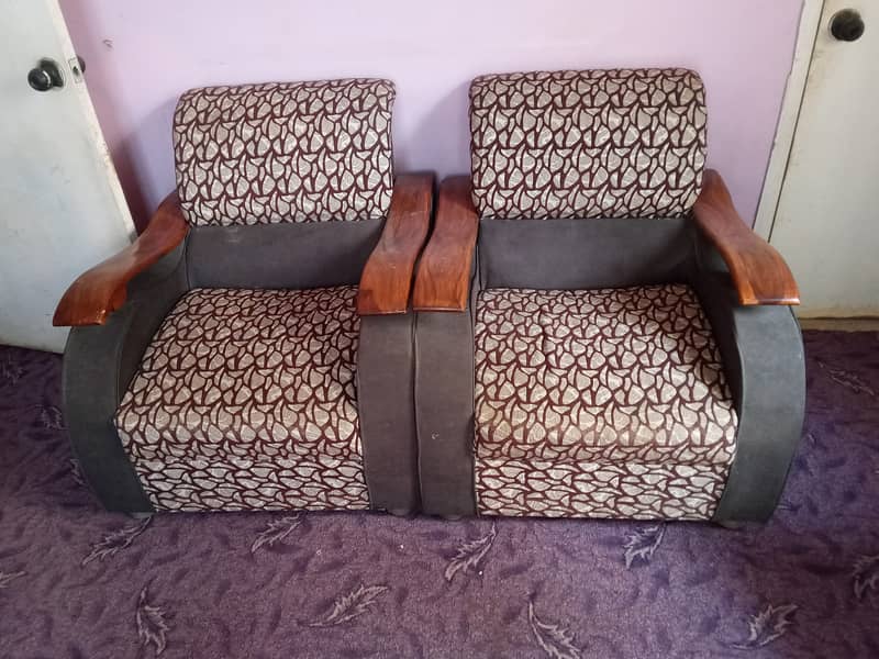 5 seater sofa set with center table 1