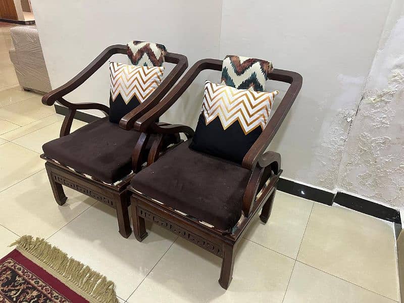 set of 2 sofa chairs 0