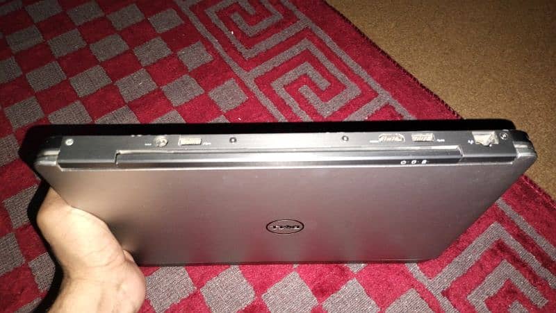 Dell 4th Generation, 4 GB RAM, 5