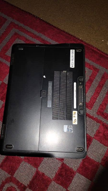 Dell 4th Generation, 4 GB RAM, 6