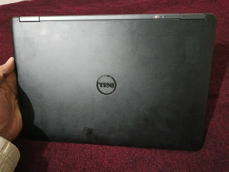 Dell Latitude E7250 (Core i5 5th Generation) 6