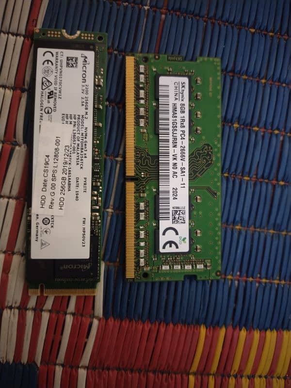 256 gb SSD nvme and 8gb ram ddr4 laptop 2