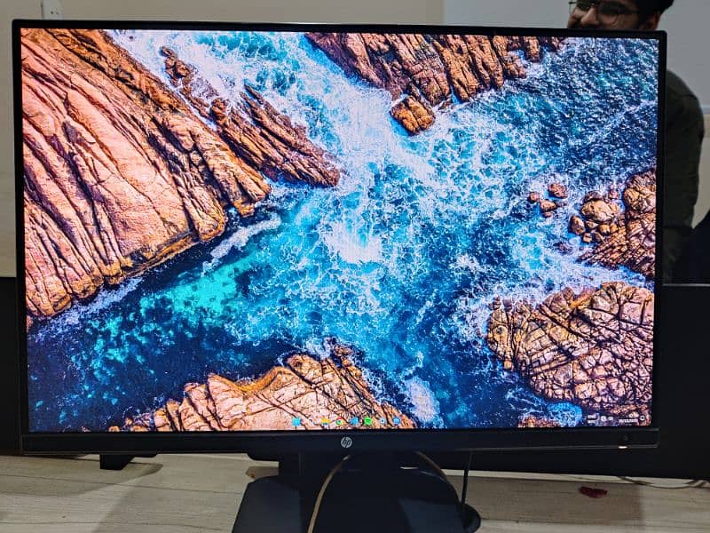 HP Borderless Gaming Monitor 0