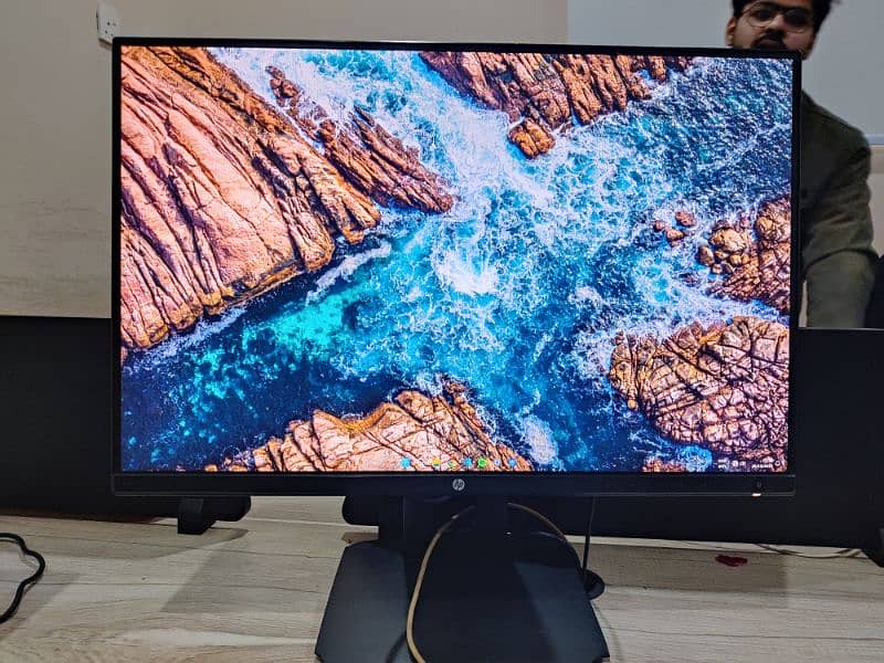 HP Borderless Gaming Monitor 2