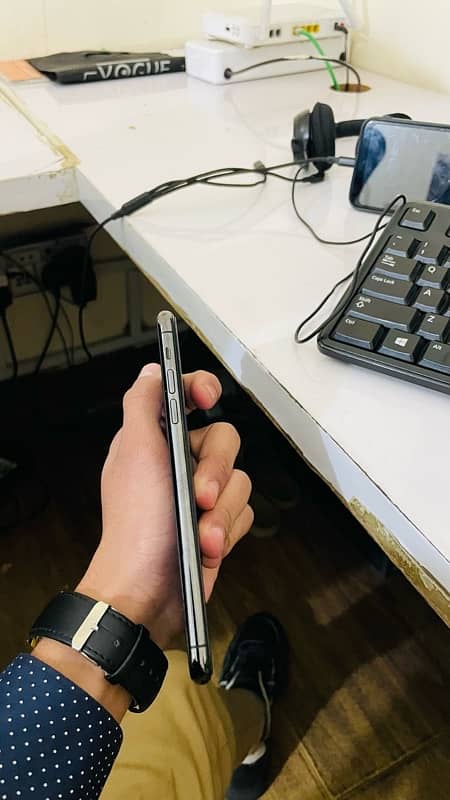 Iphone 11 Pro Max 3