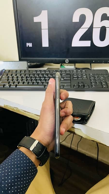 Iphone 11 Pro Max 4