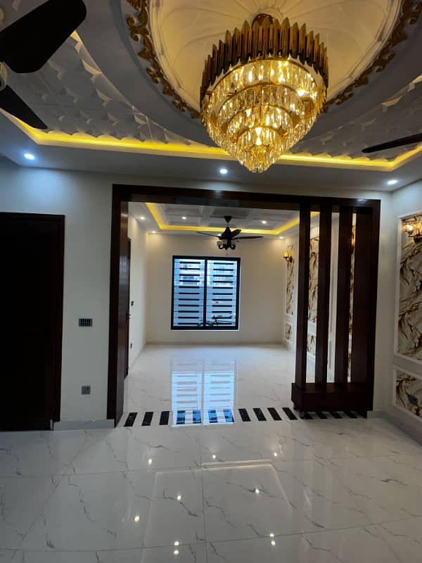 Luxury 5 Marla Brand-New House in A1 Block, Central Park Housing Scheme | Demand: 2 Crores 7