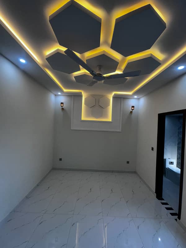 Luxury 5 Marla Brand-New House in A1 Block, Central Park Housing Scheme | Demand: 2 Crores 11