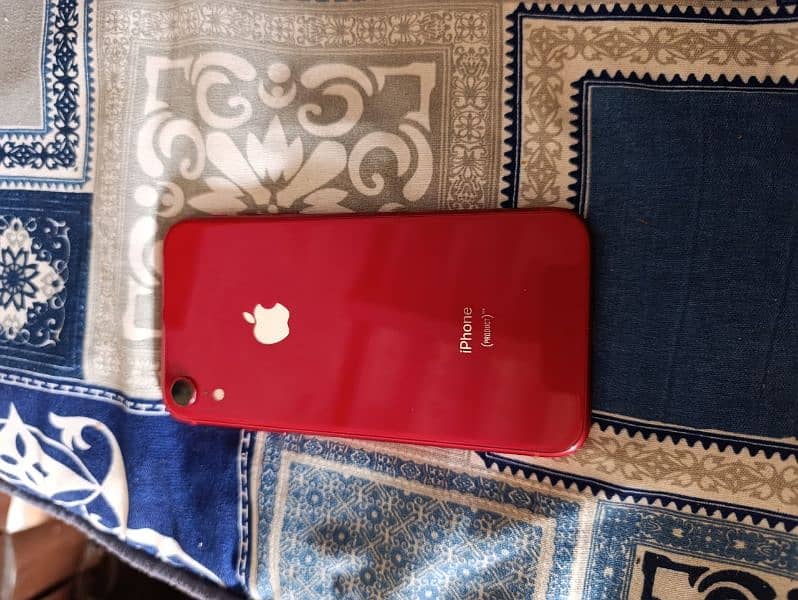 iPhone XR 0