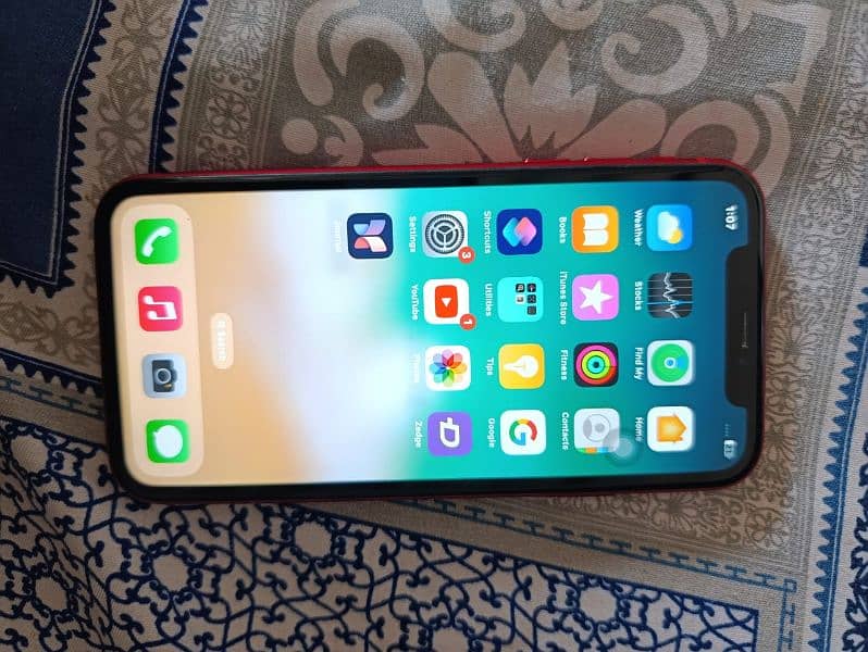 iPhone XR 8