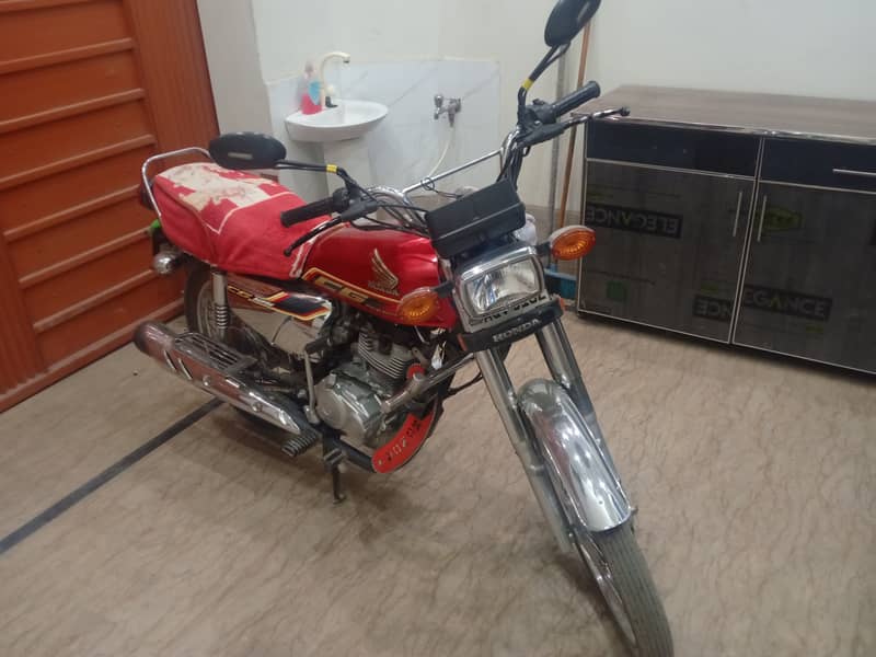 Honda CG 125 Special Edition 2022 6