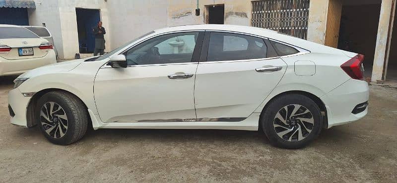 Honda Civic Oriel 2017 3