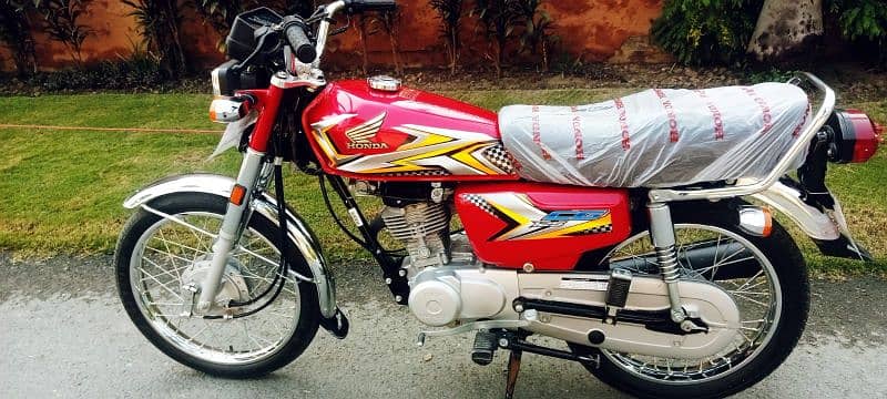 honda cg125 unregistered 2025 (used 700km)  (0333-411-44-00) 1