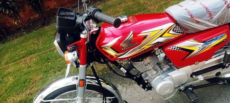 honda cg125 unregistered 2025 (used 700km)  (0333-411-44-00) 4