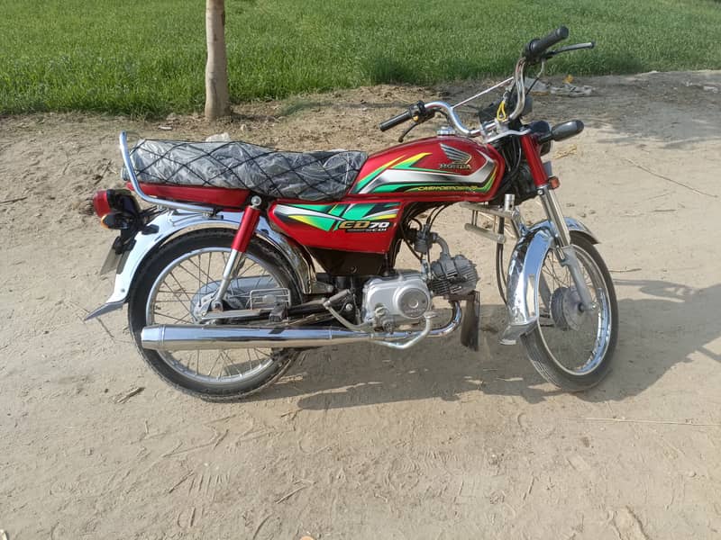 Honda CD 70 2022 5