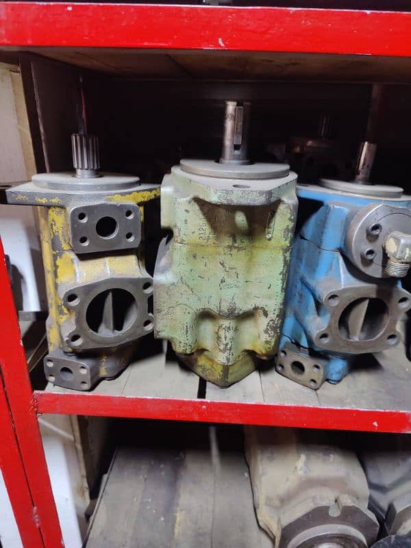 hydraulic pump 8